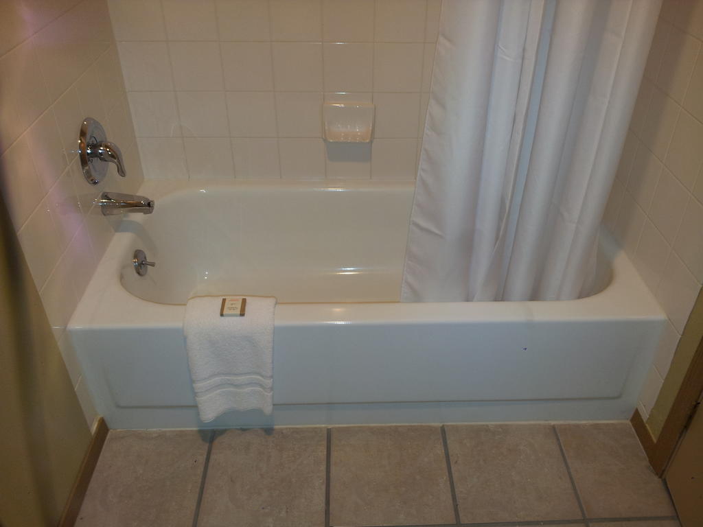 South Tacoma Suites Cameră foto